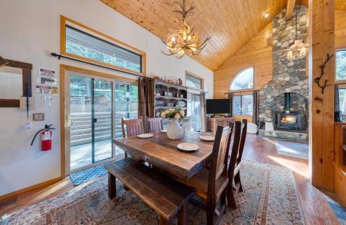 Truckee House | Cozy Escape w Hot Tub Deck & Access to Tahoe Donner & Skiing Alpenglow Chalet by AvantStay