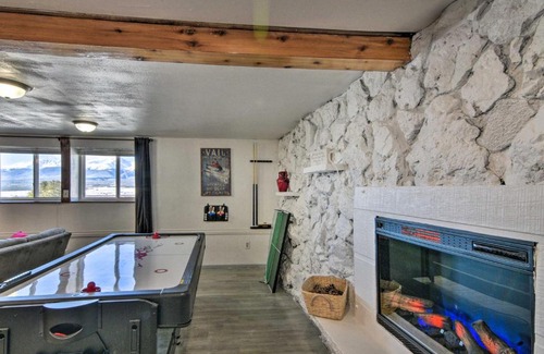 Leadville Apartment | Cozy Escape with Shared Outdoor Hot Tub and Mtn Views!