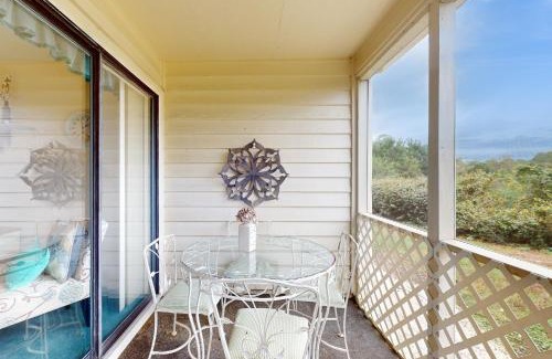 Surfside Beach Apartment | Cozy Fairwood Lakes