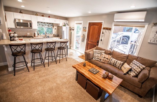 Arrowhead Villas Cabin | Cozy Fairytale Cabin