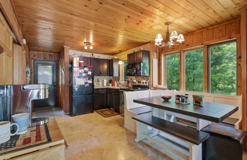 Chetek Cabin | Cozy Family Cabin with beautiful lake view!