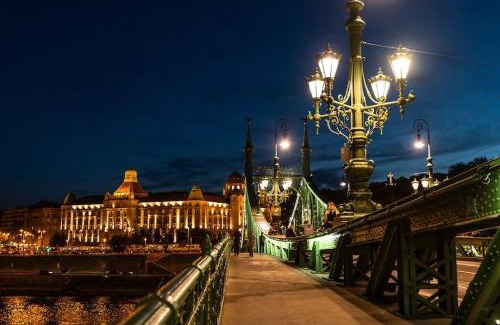 Lagymanyos Apartment | Cozy family friendly bestlocation Budapest 90sqm