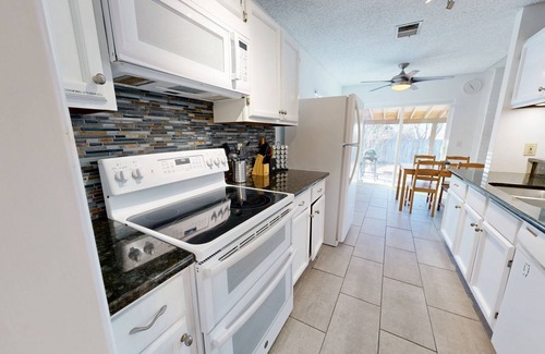 North San Antonio - SAT House | Cozy family home