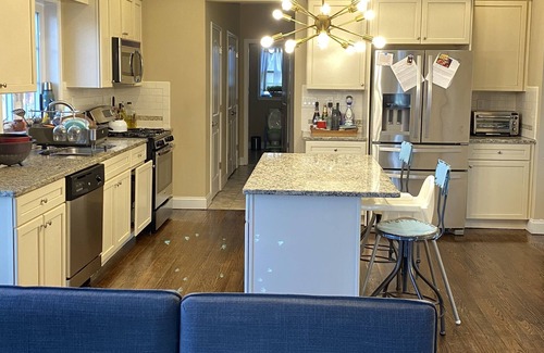 White Plains House | Cozy family home
