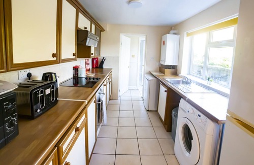 Grays House | Cozy Family house in The heart of Grays