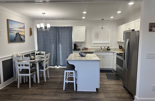 Albertville House | Cozy family retreat with great parking for multiple boats and vehicles!