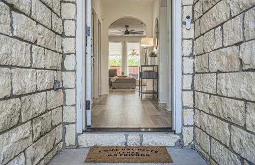 Pflugerville House | Cozy Family Retreat - Pet Friendly