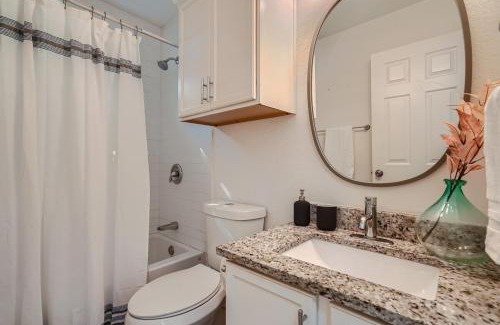Pflugerville House | Cozy Family Retreat - Pet Friendly