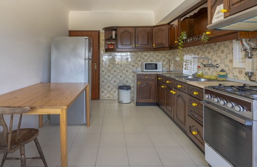 Santa Maria e Sao Miguel Apartment | Cozy Family Room 4 in Central Sintra, Steps From Olga Cadaval Cultural Center