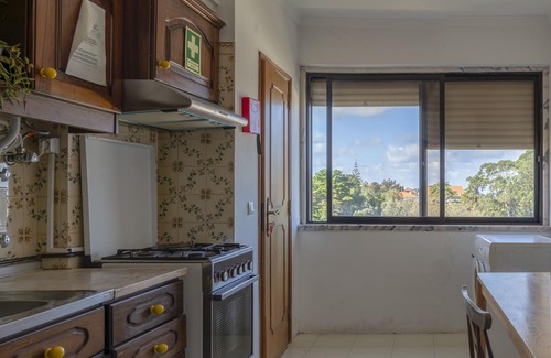 Santa Maria e Sao Miguel Apartment | Cozy Family Room 4 in Central Sintra, Steps From Olga Cadaval Cultural Center