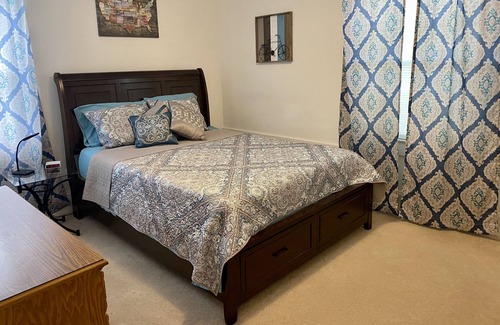 Wilkesboro House | Cozy Farmhouse close to the Country Club, MerleFest and Apple Festival