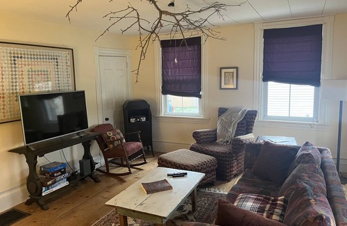 Chester Depot House | Cozy Farmhouse in Chester