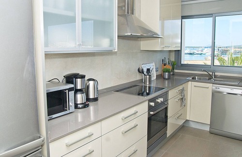 Alcudia Apartment | Cozy fit. brand new, terrace, sea view aircon