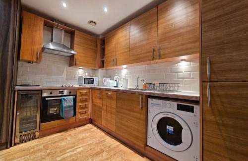 West Ealing Apartment | Cozy Flat close to central London