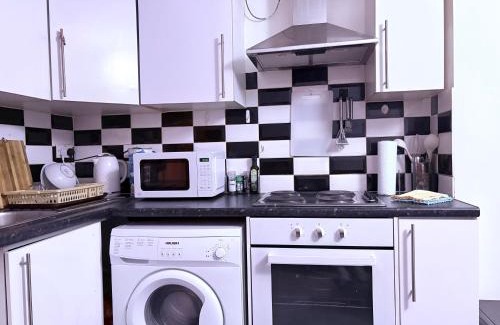High Wycombe Apartment | Cozy flat