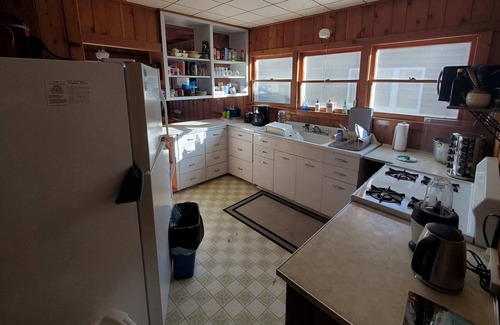 Detroit Lakes Cabin | Cozy Four Bedrooms on Lake Sallie