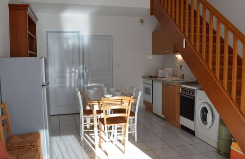Saint-Pierre-la-Mer House | Cozy 2-Room Mezzanine House with Pool, Parking, and Terrace in Saint Pierre, 800m from Beach
