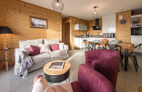 La Toussuire Apartment | Cozy apartment on the slopes up to 5 guests