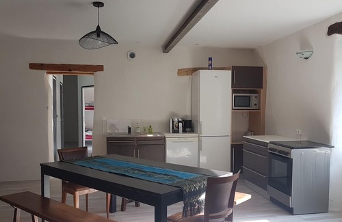 Saint-Michel-de-Maurienne Apartment | Cozy apartment in the mountains, unlimited skiing and cycling