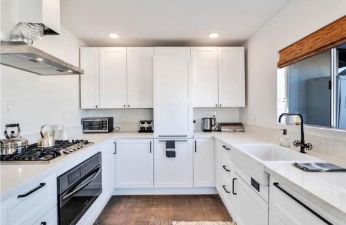 Twentynine Palms House | Cozy Fresh Desert Hideaway, 5 mins to Joshua Tree