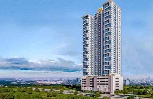 Valencia Condo | Cozy fully furnished deluxe studio condominium Excellent Location