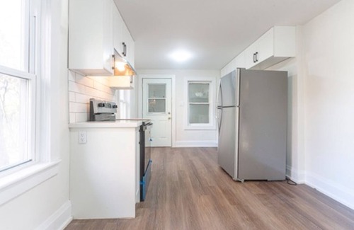 Clarkson House | Cozy,Fully Renovated Independent House Near Lake-4 bedrooms/2 baths-free parking