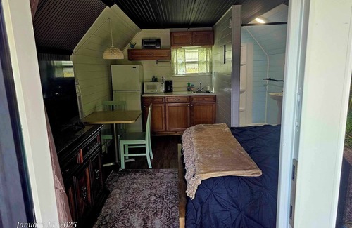 Palm Bay Apartment | Cozy Garden Efficiency located in NW Palm Bay