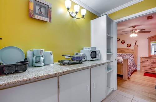 Powder Springs Apartment | Cozy Georgia Apartment Near Theme Parks & Hiking!