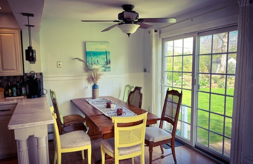 Pipes Cove Cottage | Cozy Greenport Getaway