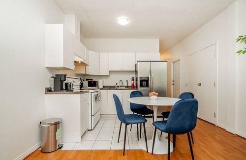 Central Lonsdale House | Cozy Guest Suite in North Vancouver