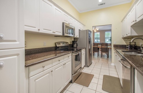 Haile Plantation House | Cozy Haile Cottage – 15 Min to UF and Springs Nearby!