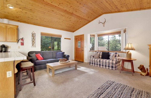 Moonridge Cabin | Cozy Haven #1966
