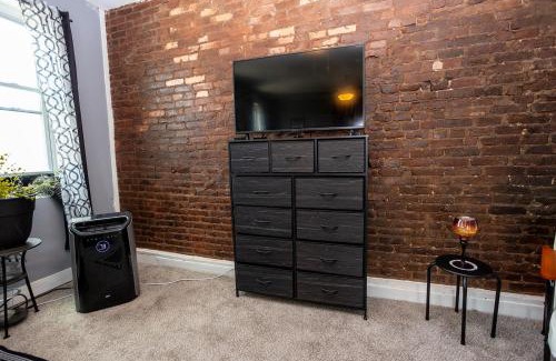 Little Italy Apartment | Cozy Haven at the footsteps of Harbor East