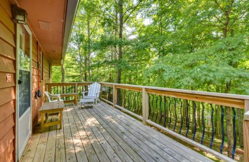 Hiawassee House | Cozy Hiawassee Cabin - 4 Mi to Lake Chatuge!