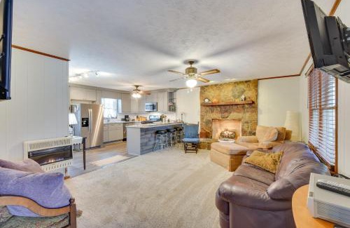 Hiawassee House | Cozy Hiawassee Cabin - 4 Mi to Lake Chatuge!