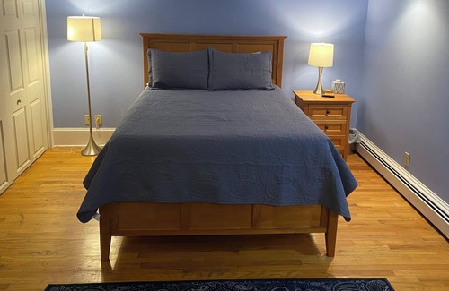 Rotterdam Junction Apartment | Cozy Hideaway! private apartment, minutes to downtown Saratoga Springs.