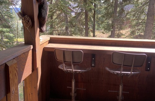 Bear Valley Cabin | Cozy Historic Bear Valley Cabin