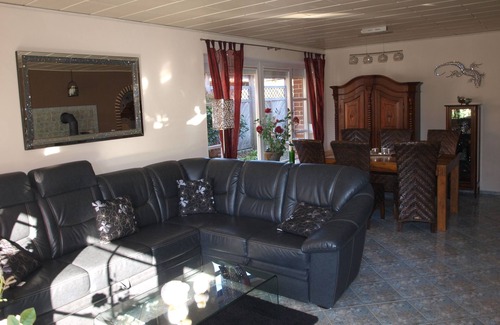 Burg auf Fehmarn Condo | Cozy holiday apartment with a south-facing terrace and 2 separate bedrooms.