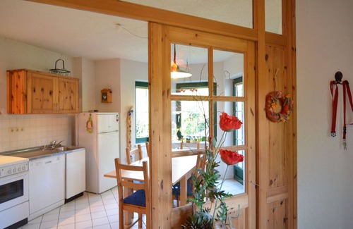 Oberhavel House | Cozy Holiday Home in Kappe with Balcony