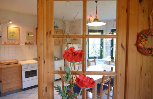 Oberhavel House | Cozy Holiday Home in Kappe with Balcony
