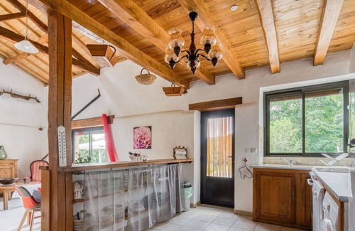 Loubejac House | Cozy Holiday Home in Loubejac near Forest
