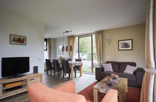 Heinkenszand House | Cozy holiday home with a dishwasher, in Zeeland