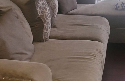 Ruffin House | Cozy home. 15 minutes from the lake and 30 minutes from the beach!