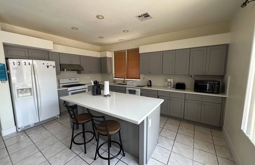 Spring Valley House | Cozy Home 2-3