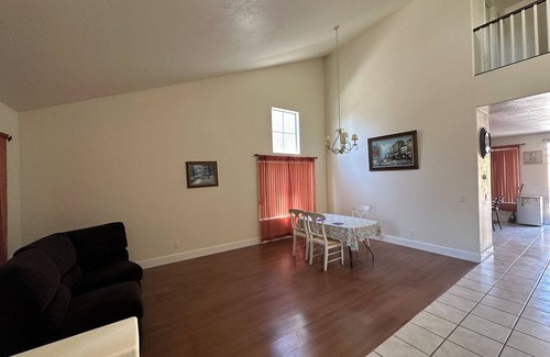 Spring Valley House | Cozy Home 2-3
