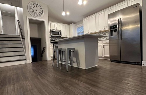 Duluth House | Cozy Home -6 TVs/5Beds Rooms/3Full Baths/13 Sleeps