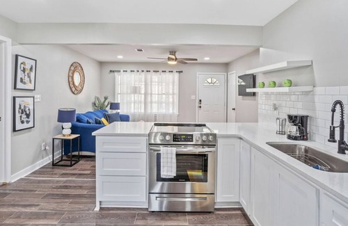 Jonesboro House | Cozy home away from home!