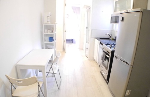 Hunters Point Apartment | Cozy Home Away from Home in New York City