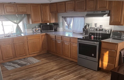Fountain House | Cozy home away from the city. Super quiet/peaceful home with the best sunsets
