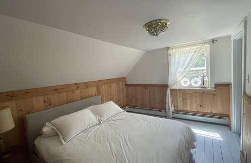 Kezar Falls House | Cozy home between NH mountains and Portland ME